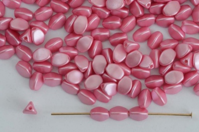 Pinch Pink 5 mm Alabaster Pastel Pink 02010-25008 Czech Glass Beads x 10g